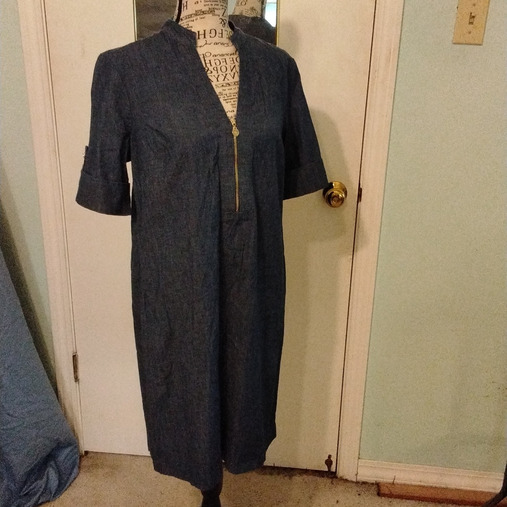 Women's NWT Ann Klein Denim Short Sleeve Midi Shift Dress with 3/4 zip Size 2 - Picture 1 of 5